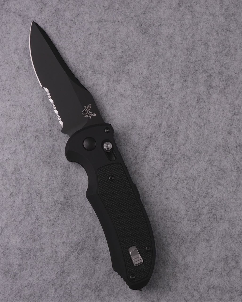 Product video showcasing knife features